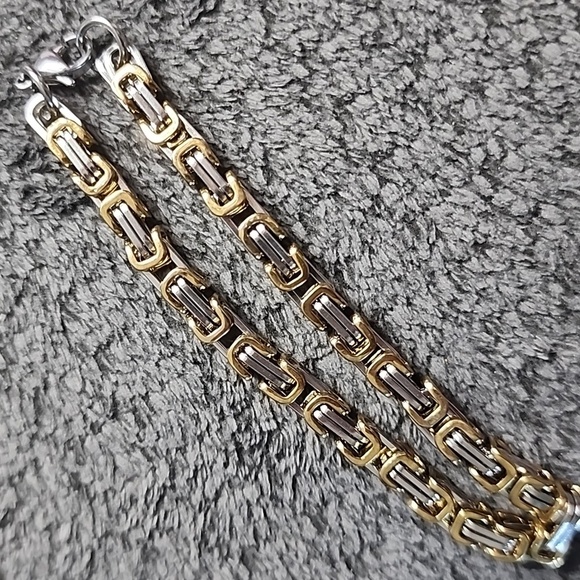Stainless Steel Two Tone Byzantine Chain Necklace Bracelet Set - Picture 7 of 9